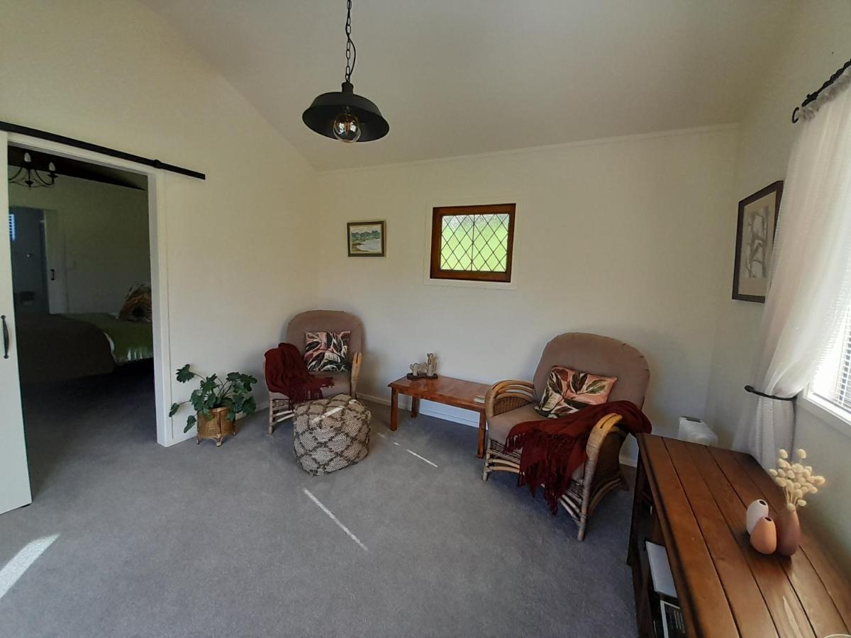 Kuaotunu'S Peebles Cottage Bagian luar foto